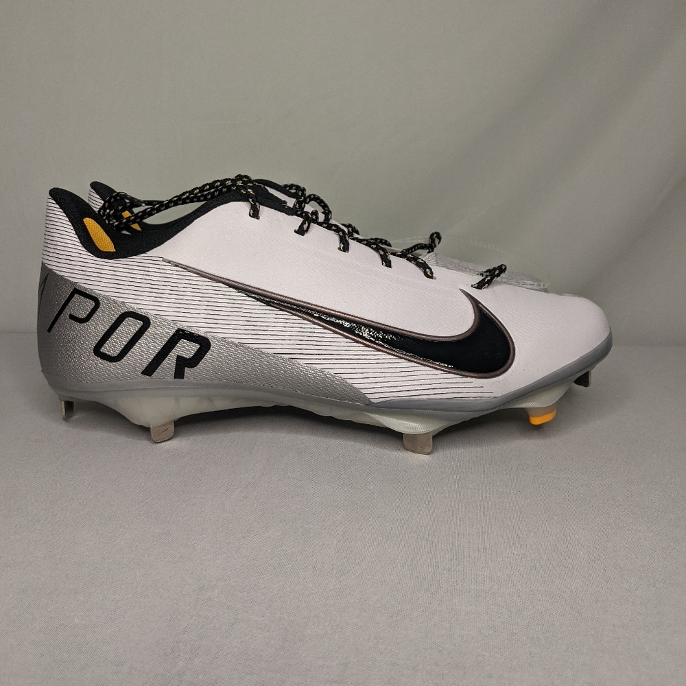 Nike baseball cleats